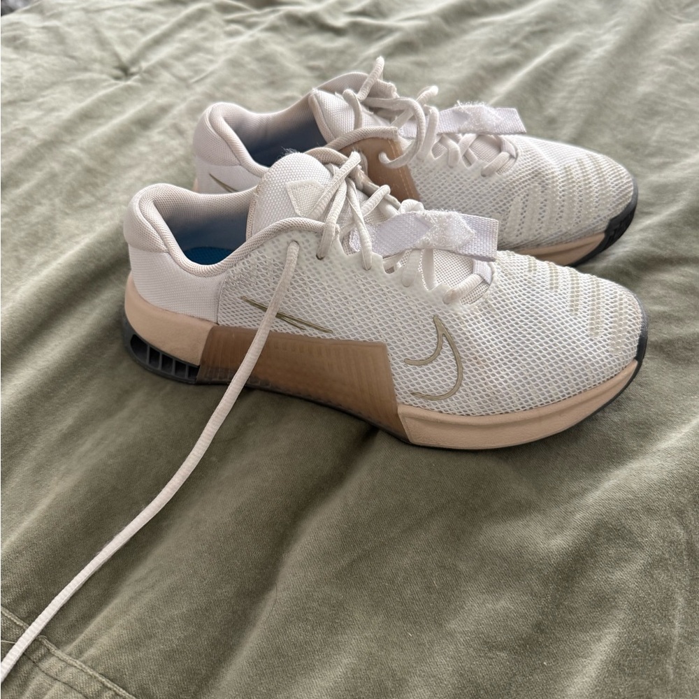 Nike Beige and Black Athletic Sneakers